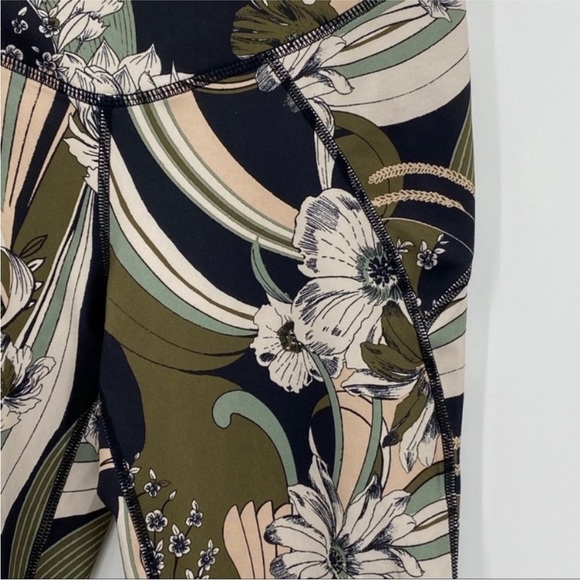 Free People Floral Women's Leggings - Picture 5 of 10